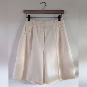 Vintage Women's Pleated Cream Wool Shorts